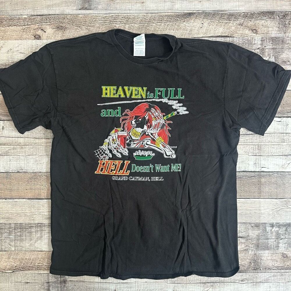 Vintage Y2K Heaven Is Full and Hell Doesn't Want Me Funny T Shirt | Size Large